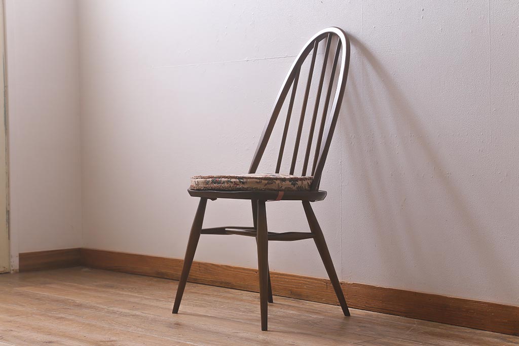 ヴィンテージ家具　ERCOL(アーコール)　クッション付き　カントリースタイルにも合うクエーカーチェア(椅子、ビンテージ)(R-042992)