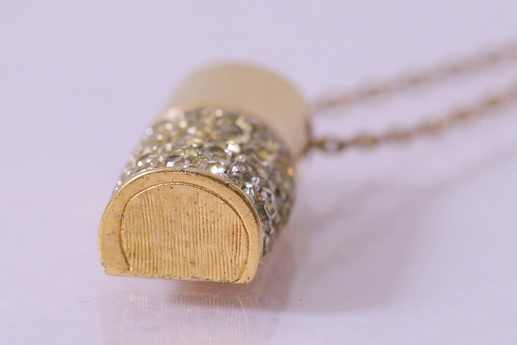 ビンテージアクセサリー　和製ビンテージ　クラシカルなデザインのネックレス(R-043016)