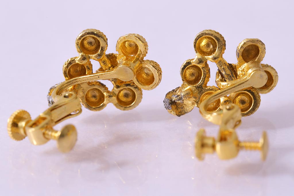 ビンテージアクセサリー　和製　統一感のあるデザインのアクセサリー2点(ネックレス・イヤリング)(R-043019)