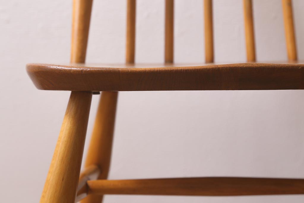 イギリスビンテージ　ERCOL(アーコール)　ゴールドスミス　ナチュラルスタイルにぴったりのチェア(椅子)(R-043078)