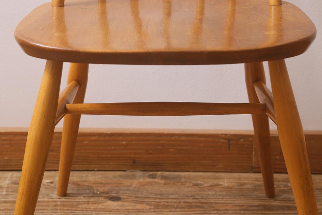 イギリスビンテージ　ERCOL(アーコール)　ゴールドスミス　ナチュラルスタイルにぴったりのチェア(椅子)(R-043078)