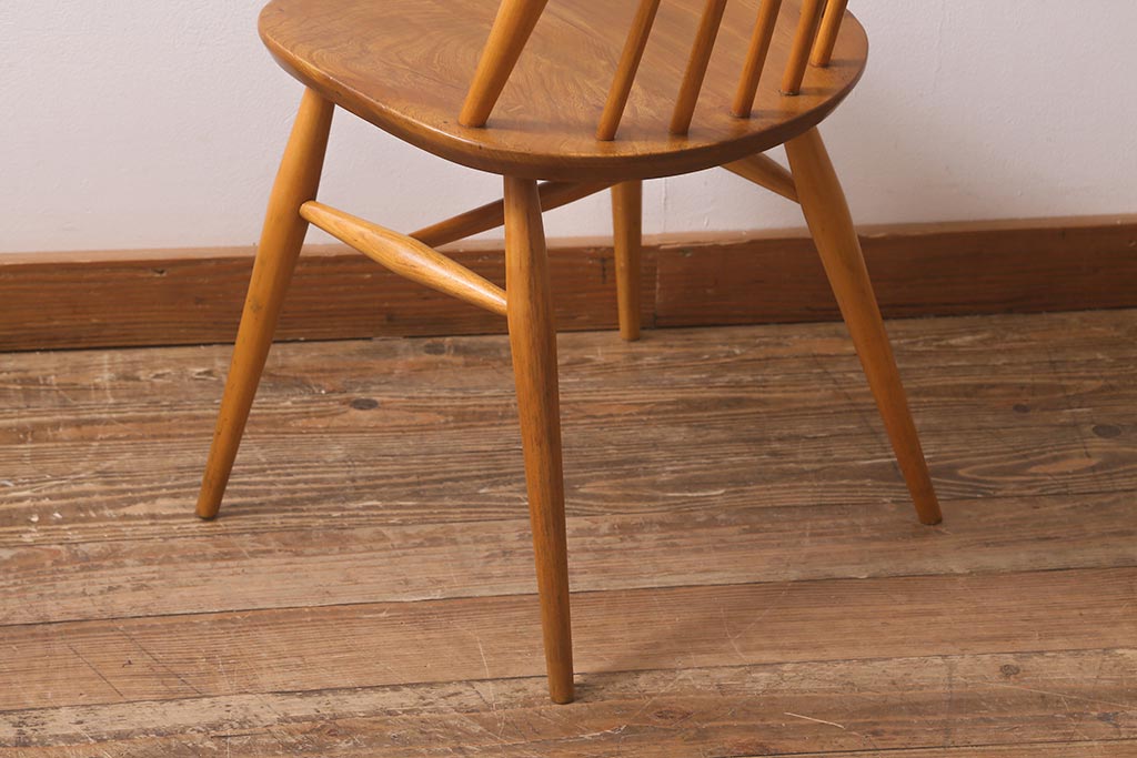 イギリスビンテージ　ERCOL(アーコール)　ゴールドスミス　ナチュラルスタイルにぴったりのチェア(椅子)(R-043078)