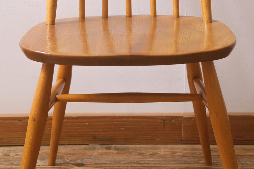 イギリスビンテージ　ERCOL(アーコール)　ゴールドスミス　ナチュラルスタイルにぴったりのチェア(椅子)(R-043079)