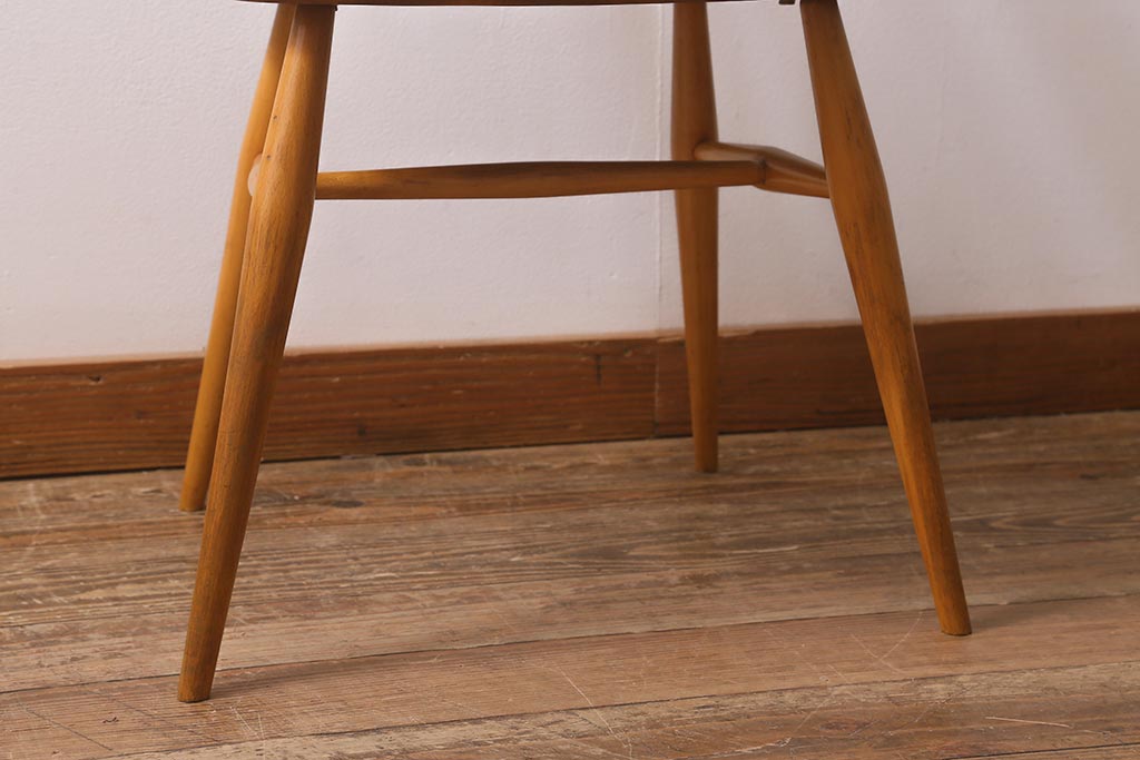 イギリスビンテージ　ERCOL(アーコール)　ゴールドスミス　ナチュラルスタイルにぴったりのチェア(椅子)(R-043080)