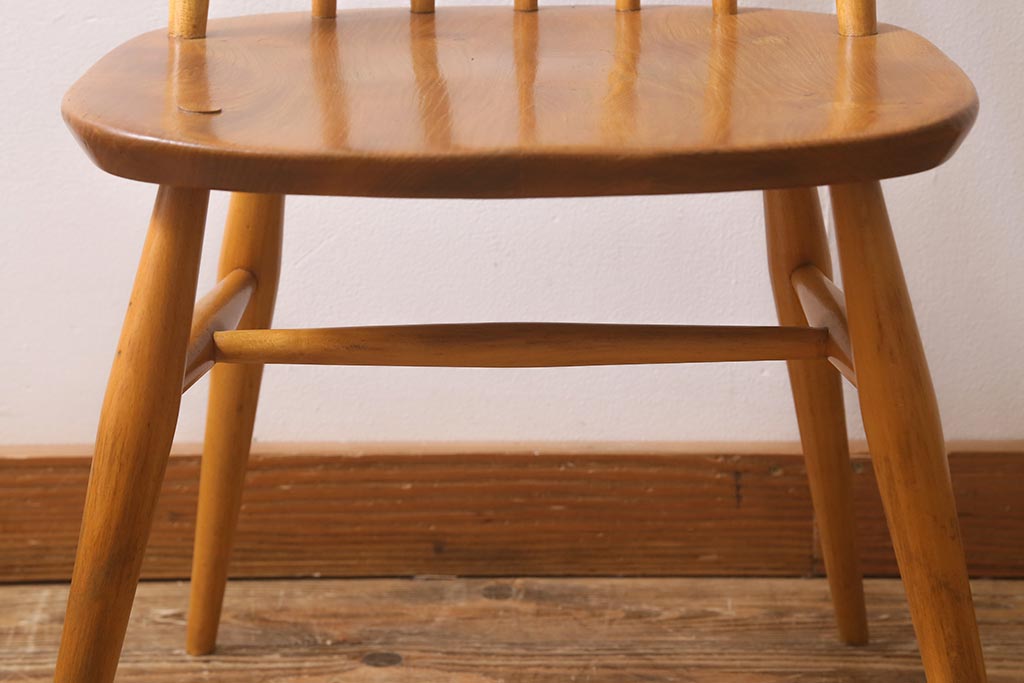 イギリスビンテージ　ERCOL(アーコール)　ゴールドスミス　ナチュラルスタイルにぴったりのチェア(椅子)(R-043080)