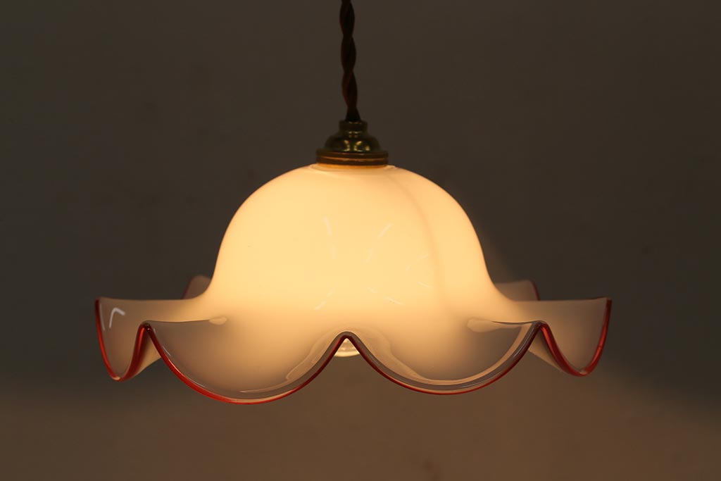 ヴィンテージ照明　イギリスビンテージ　可愛らしいフリルシェードのペンダントライト(ランプシェード、天井照明)(R-043114)