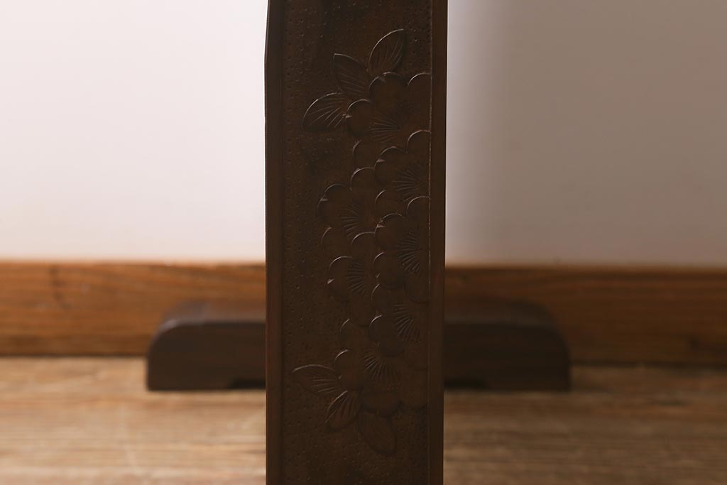 ビンテージ家具　伝統工芸　軽井沢彫り　桜の彫りが目を引く姿見(鏡、ミラー、ヴィンテージ)(R-043126)