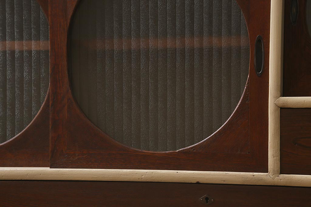 ペイント家具　銀モールガラス　丸窓がかわいいリメイク脚付ローボード(戸棚、箪笥)(R-043137)