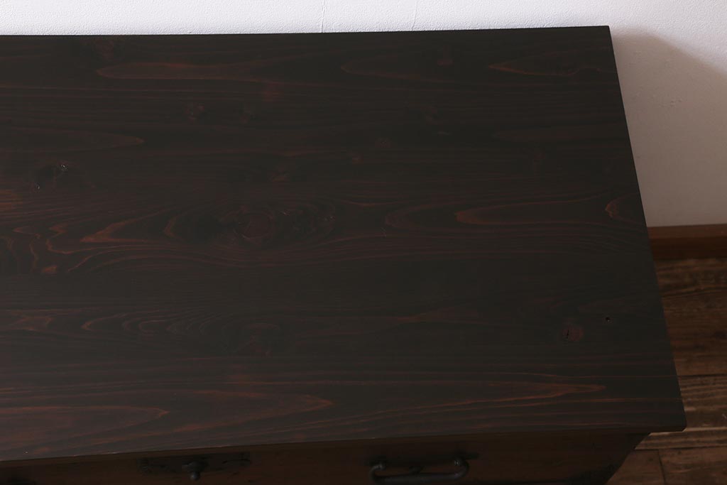アンティーク家具　明治期　桐材　上質な造りの脚付箪笥ローボード(時代箪笥、桐箪笥、桐たんす)(R-043139)
