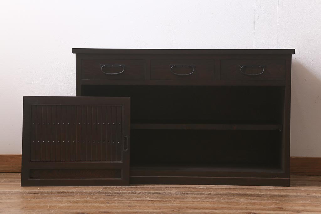 ラフジュ工房オリジナル　前面栗材　引き出し付き　明治期の味わい深い古建具を使ったリメイクローボード(テレビ台、収納棚、戸棚)(R-043216)