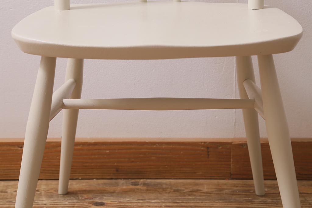 ヴィンテージ家具　イギリスビンテージ　ERCOL(アーコール)　ペイント　希少!洗練された佇まいのラダーバックチェア(ダイニングチェア、椅子)(R-043218)