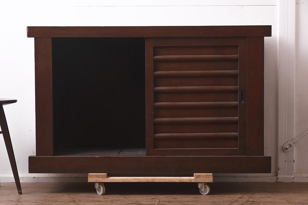 アンティーク家具　横桟引き戸の4尺水屋サイドボード(四尺水屋箪笥、戸棚、収納棚)(R-043285)