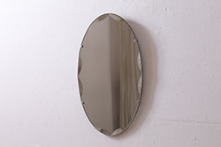 ヴィンテージ雑貨　イギリスビンテージ　シックな空間にぴったりのカットガラスオーバルミラー(鏡)(R-043305)