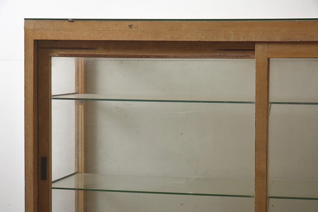 レトロ家具　昭和中期　ペイントカラーがお洒落なガラスケース(ショーケース、陳列棚)(R-043362)