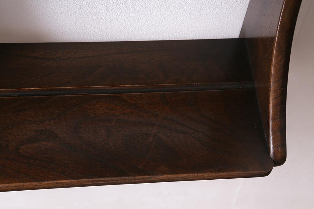 ヴィンテージ家具　イギリスビンテージ　ERCOL(アーコール)　大人の雰囲気漂う上質な壁掛け収納(ウォールシェルフ、吊り戸棚)(R-043385)