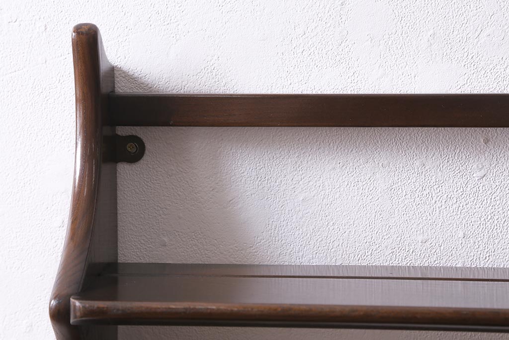 ヴィンテージ家具　イギリスビンテージ　ERCOL(アーコール)　大人の雰囲気漂う上質な壁掛け収納(ウォールシェルフ、吊り戸棚)(R-043385)