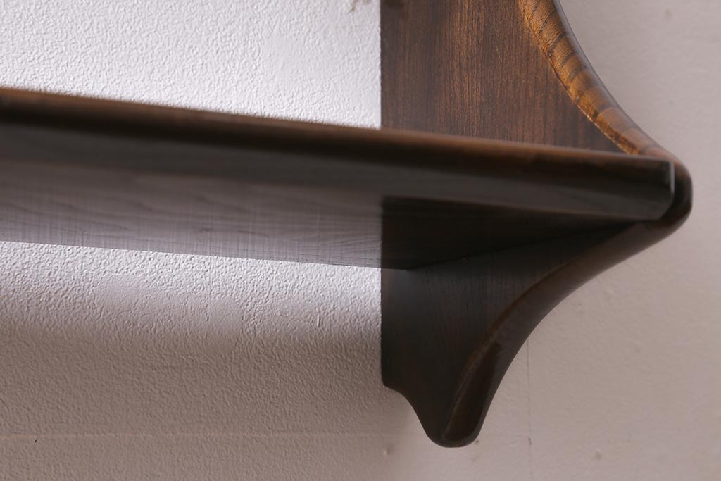 ヴィンテージ家具　イギリスビンテージ　ERCOL(アーコール)　大人の雰囲気漂う上質な壁掛け収納(ウォールシェルフ、吊り戸棚)(R-043385)