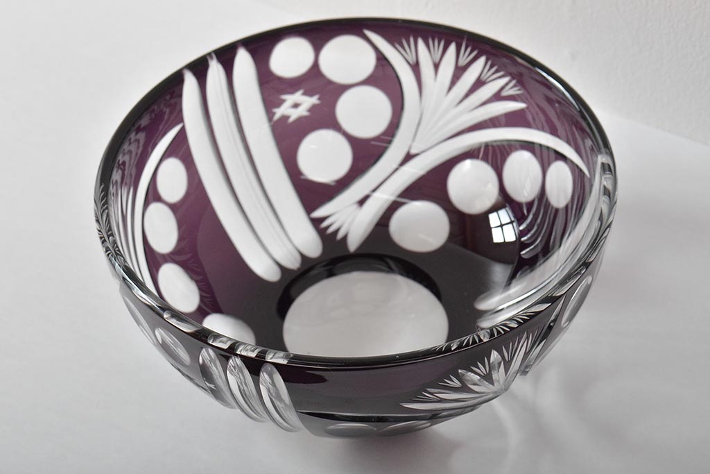 アンティーク雑貨　昭和初期　紫被せ切子ガラスボウル(深鉢、色被せ、和ガラス)(R-043402)