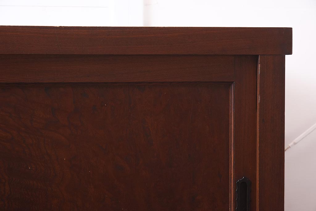 アンティーク家具　明治大正期　前面欅(ケヤキ)材・玉杢材　漆塗り　上手物!水屋箪笥サイドボード(和箪笥、サイドボード)(R-043430)
