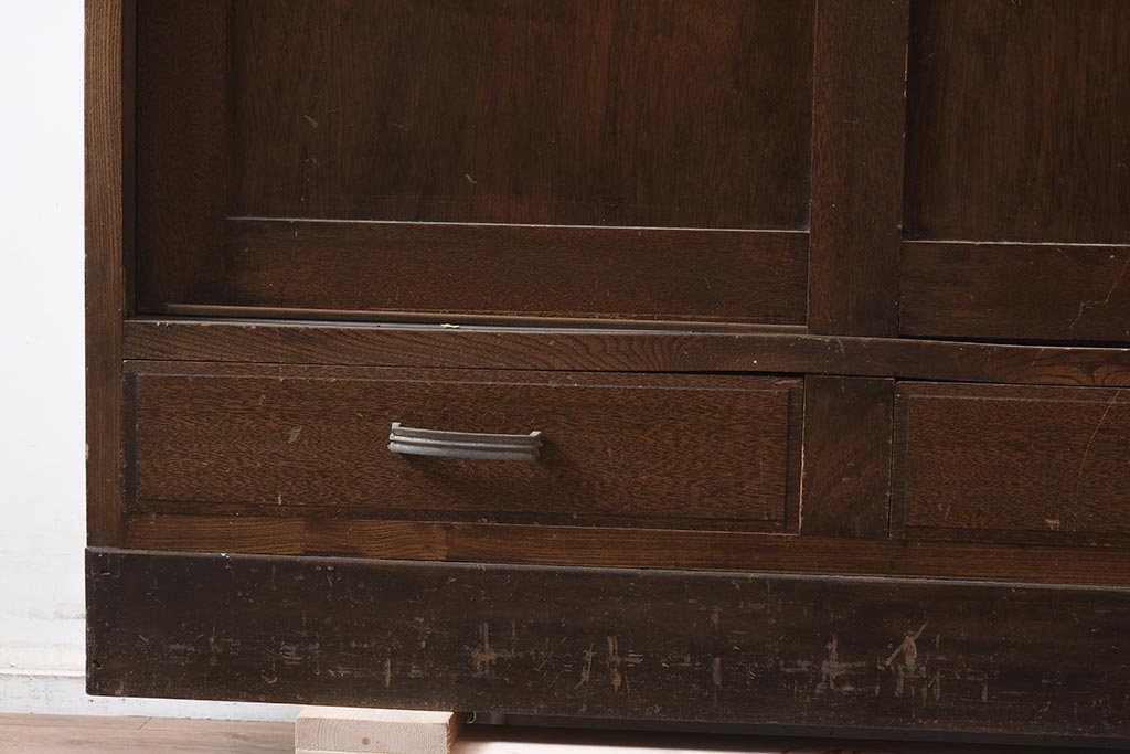 和製アンティーク　昭和初期　栓材　ダイヤガラス　素朴な雰囲気が魅力の戸棚(収納棚、食器棚、キャビネット)(R-043455)