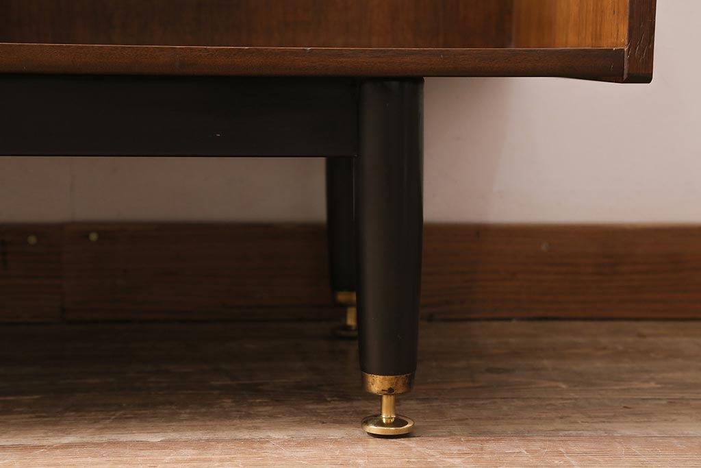 ヴィンテージ家具　北欧ビンテージ　G-PLAN(ジープラン)　BB(Black&Brass)シリーズ　希少!ユニセックスなデザインが魅力のドレッシングテーブル(姿見、ドレッサー、化粧台)(R-043482)
