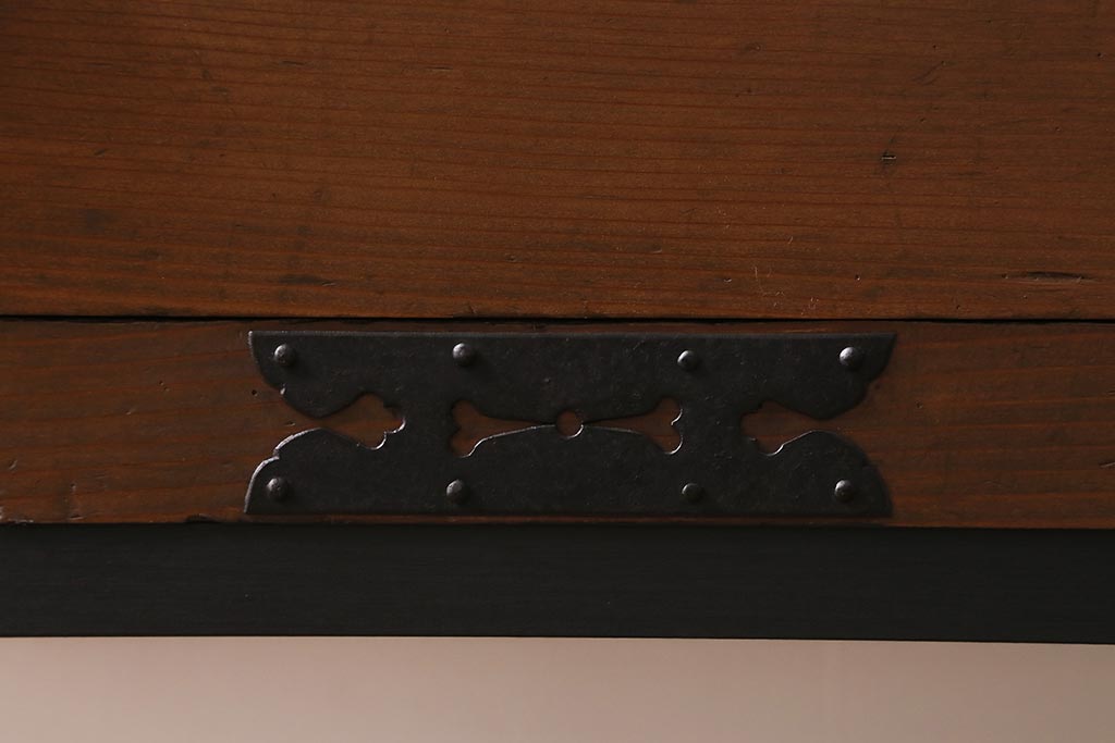アンティーク家具　時代箪笥リメイク　ヒノキ材　棚付きの和風サイドボード(衣装箪笥)(R-043507)
