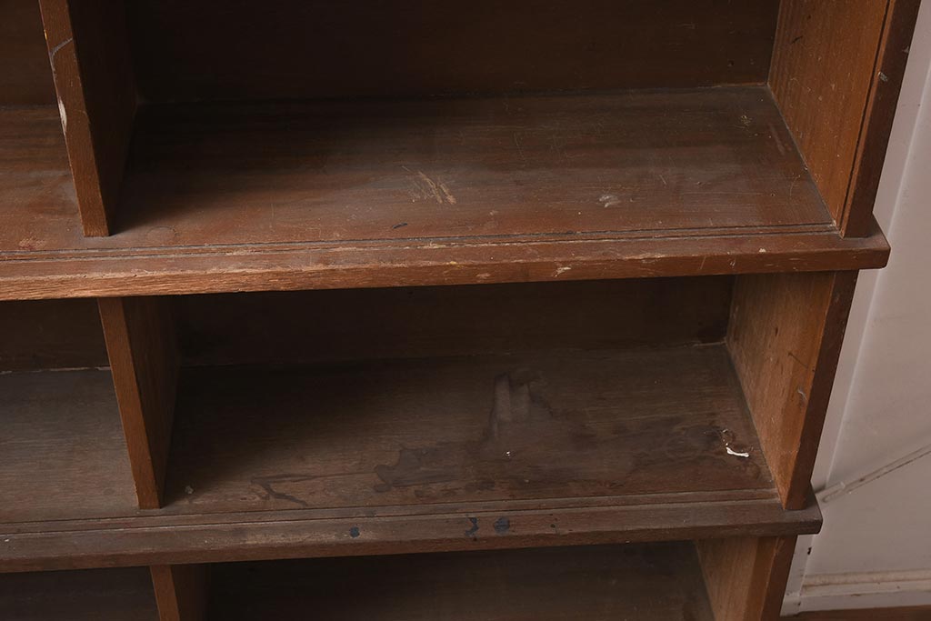 ビンテージ家具　和製ビンテージ　昭和中期　シンプルな作りの本棚(オープンラック、シェルフ、飾り棚)(R-043579)