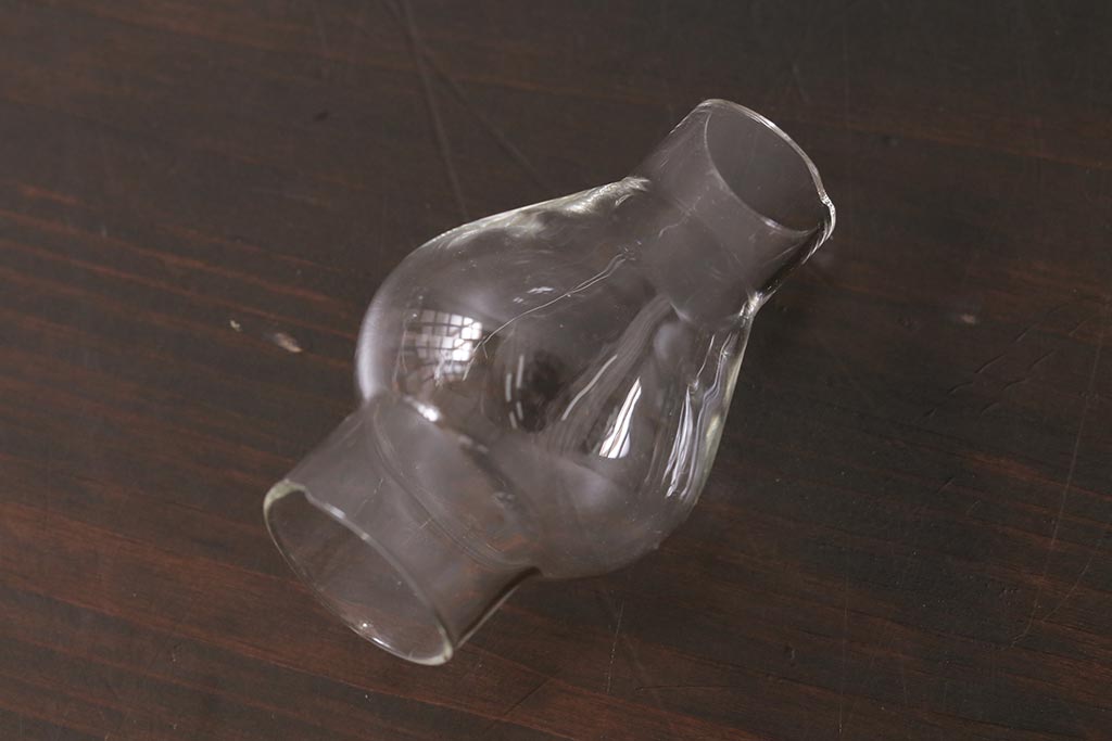 ヴィンテージ雑貨　レトロ　ガラスタンクがかわいいミニランプ(豆ランプ、オイルランプ、ビンテージ)(R-043584)