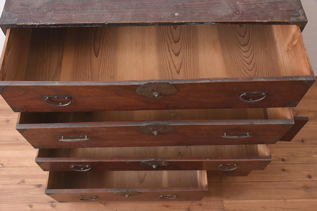 アンティーク家具　明治期　前面ケヤキ材　古い質感が味わい深い重ね箪笥(引き出し、衣装箪笥)(R-043600)