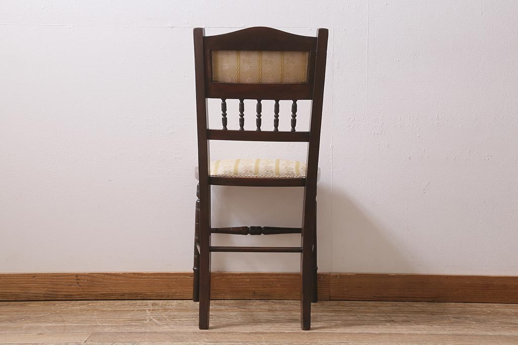 アンティーク家具　フランスアンティーク　ウォールナット材　象嵌入りの上品なチェア(椅子)(R-043606)