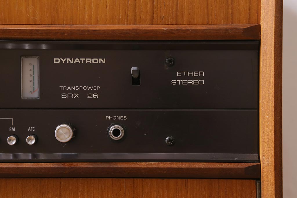 ジャンク品　イギリスビンテージ　Dynatron Radio Ltd・GOLDRING Lenco GL72　オーディオ機器付きキャビネット(ラジオグラム、レコードプレイヤー、ミュージックキャビネット、ヴィンテージ)(R-043607)