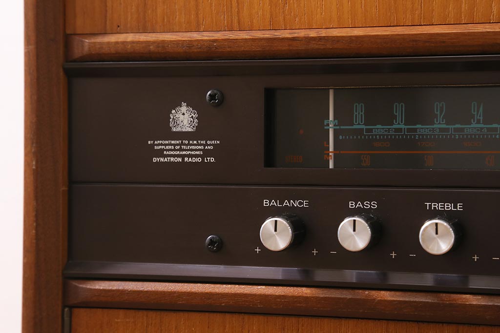 ジャンク品　イギリスビンテージ　Dynatron Radio Ltd・GOLDRING Lenco GL72　オーディオ機器付きキャビネット(ラジオグラム、レコードプレイヤー、ミュージックキャビネット、ヴィンテージ)(R-043607)