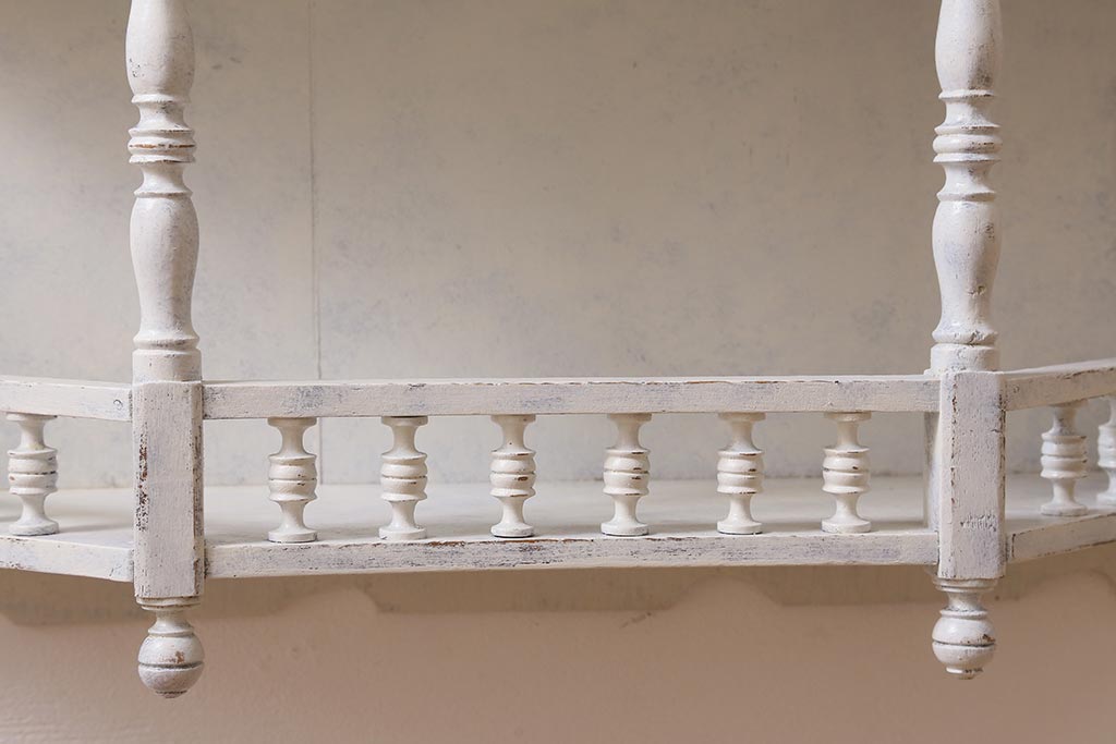 アンティーク家具　フランスアンティーク　オーク材　シャビーなペイントがおしゃれなウォールキャビネット(壁掛け収納棚、ウォールシェルフ)(R-043691)