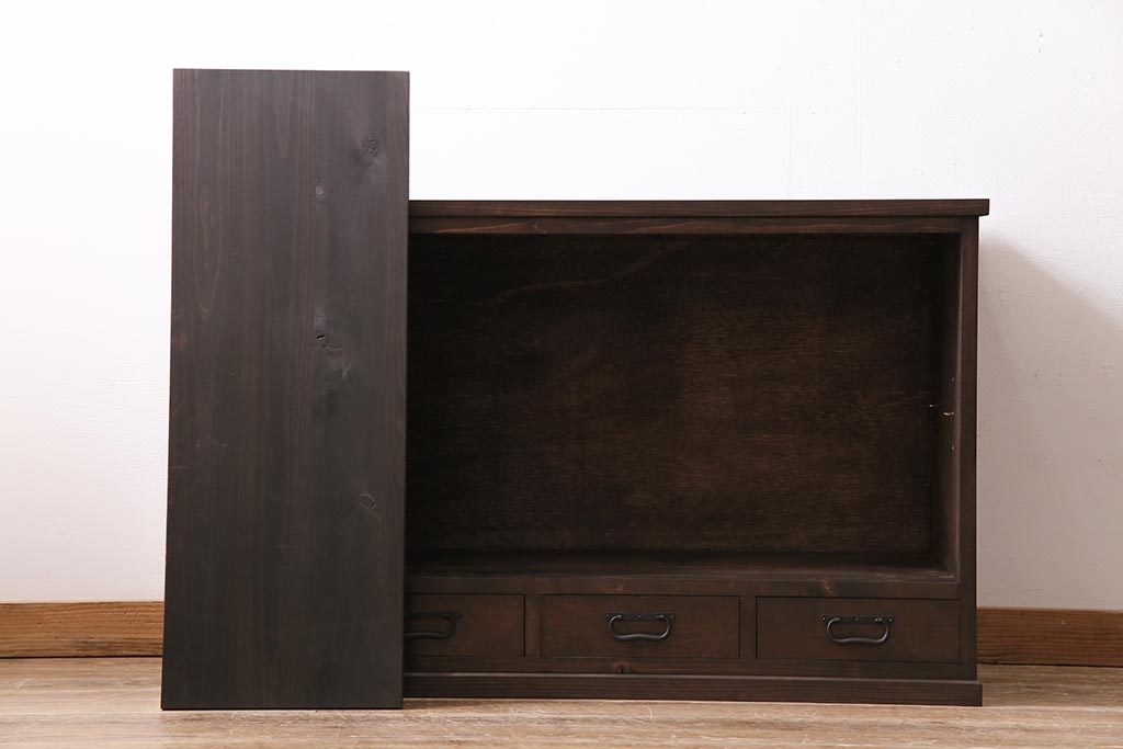 ラフジュ工房オリジナル　古建具リメイク　前板栗材　引き出し付き　和モダンなキャビネット(水屋、収納棚、戸棚)(R-043700)