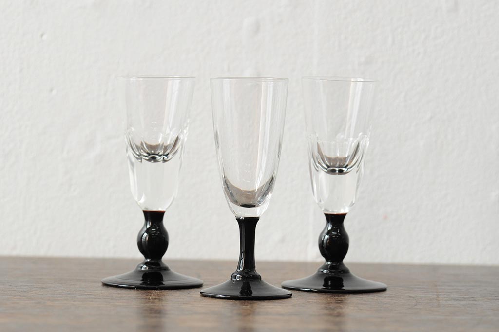 大正期　黒エナメル足　リキュールグラス3客セット(和ガラス、酒器)(R-043728)