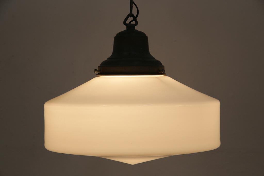 アンティーク照明　レトロ　シャビーなブラケットがおしゃれなペンダントライト(天井照明、吊り下げ照明)(R-043733)