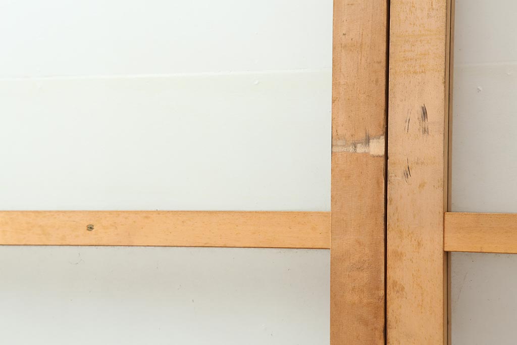 レトロ建具　昭和レトロ　昭和後期　ヒノキ材　素朴な風合いが魅力のガラス戸(引き戸、玄関戸)(R-043761)