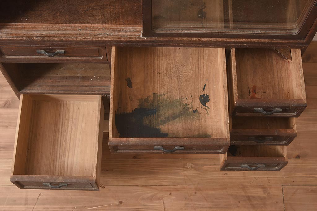 アンティーク家具　上手物!　総欅(ケヤキ)材・玉杢　中桐材　凝った造りの茶箪笥(茶棚、戸棚、飾り棚)(R-043783)