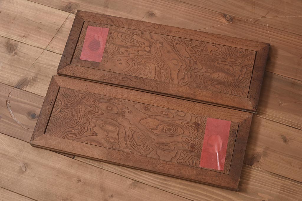 アンティーク家具　上手物!　総欅(ケヤキ)材・玉杢　中桐材　凝った造りの茶箪笥(茶棚、戸棚、飾り棚)(R-043783)