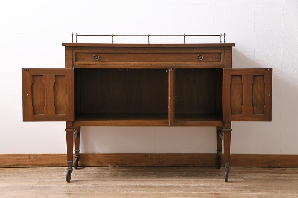 ヴィンテージ家具 DREXEL HERITAGE(ドレクセルヘリテイジ) Triune