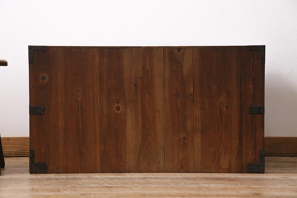 アンティーク家具　ヒノキ材　趣のある空間を演出する味わい深い衣装箪笥(箪笥ローボード、引き出し)(R-043793)