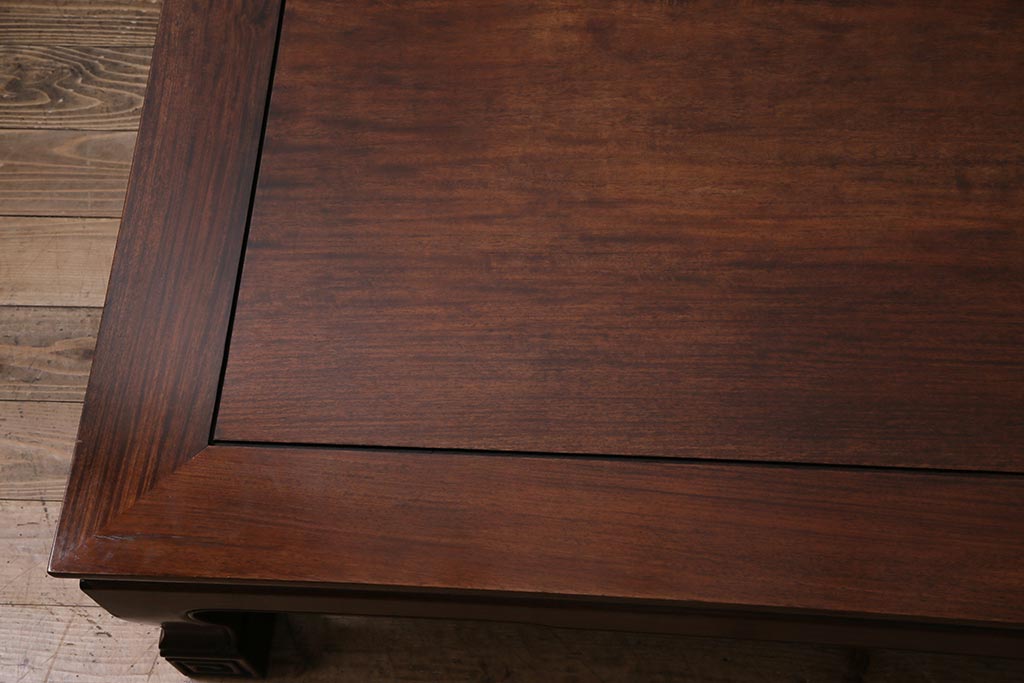 ビンテージ家具　民芸家具　昭和中期　カリン材　艷やかで美しい木肌が魅力的な座卓(ローテーブル、センターテーブル、花梨材)(R-043814)