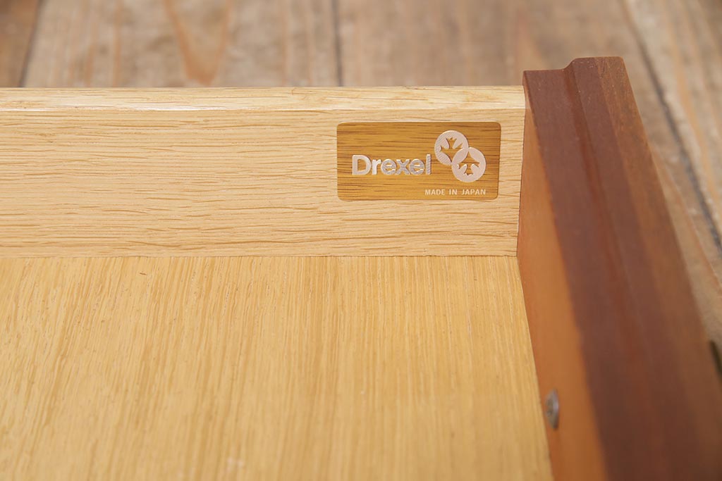 中古　DREXEL HERITAGE(ドレクセルヘリテイジ)　Triune(トライユン)　ナイトスタンド(サイドテーブル、ナイトテーブル、サイドキャビネット)(定価約25万円)(R-043825)