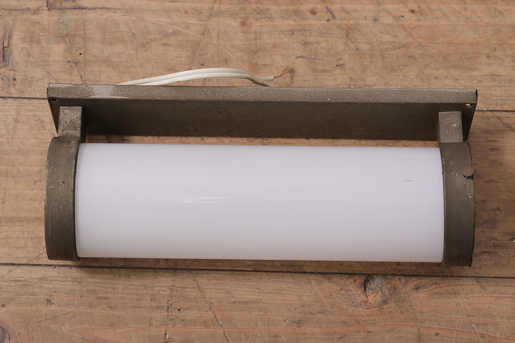 アンティーク照明　和製アンティーク　昭和中期　シンプルでレトロなウォールライト(壁掛け照明)(R-043828)