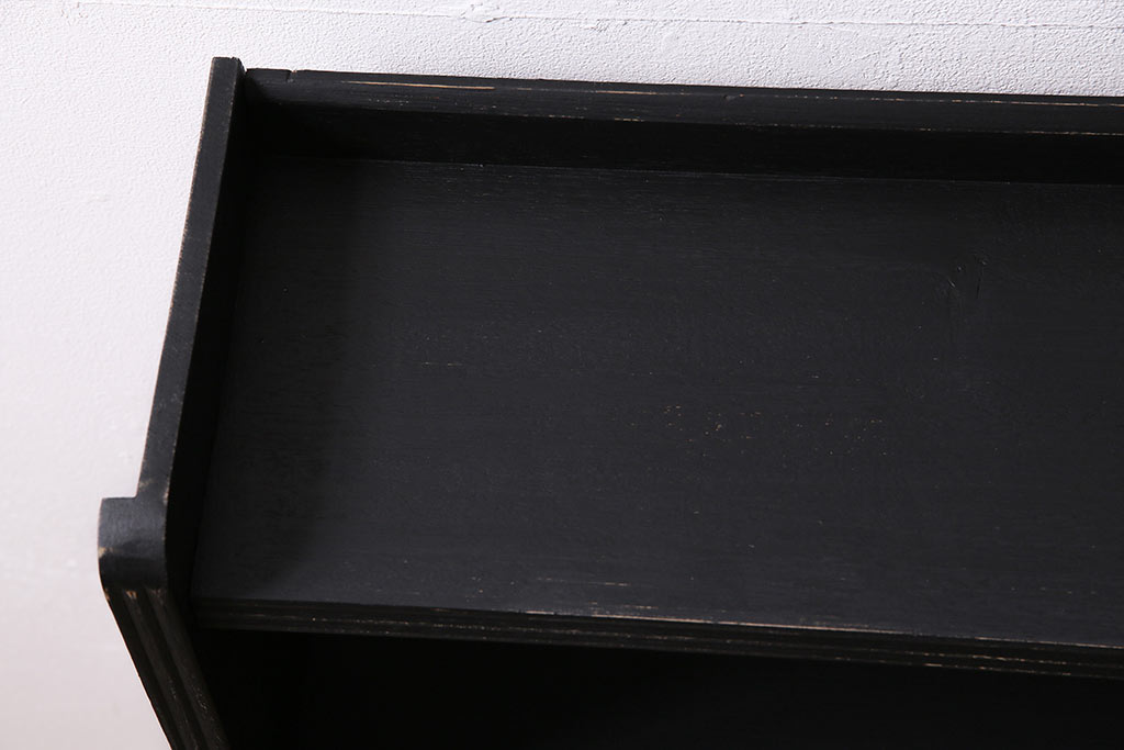 ペイント家具　昭和レトロ　マットブラック　メンズライクな空間におすすめな本棚(ブックシェルフ、収納棚、ラック)(R-043902)
