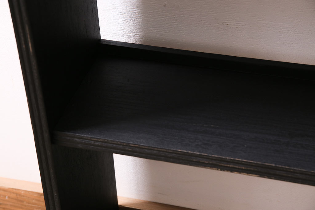 ペイント家具　昭和レトロ　マットブラック　メンズライクな空間におすすめな本棚(ブックシェルフ、収納棚、ラック)(R-043902)
