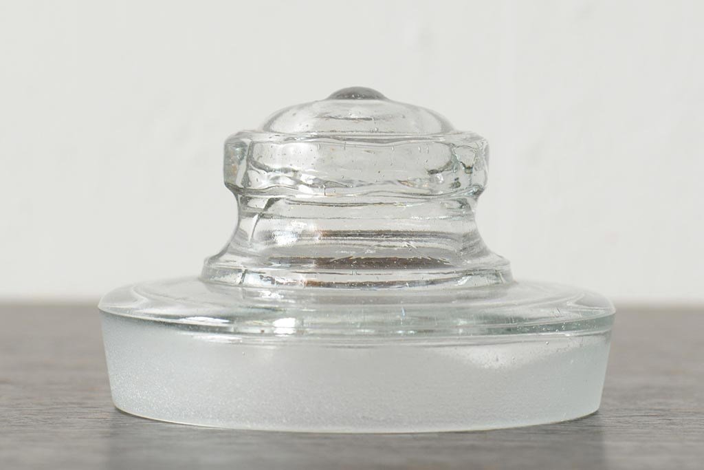 レトロ雑貨　昭和レトロ　蓋付き　おしゃれなディスプレイにおすすめなガラスビン(ガラス瓶、キャニスター)(R-043926)