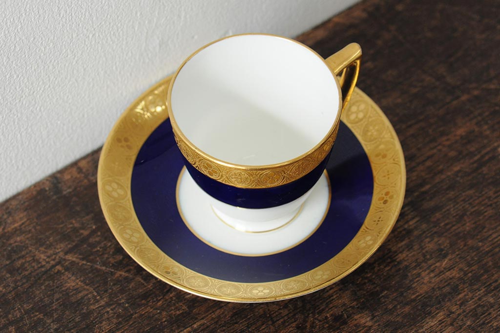 ヴィンテージ　イギリス　MINTON(ミントン)　コバルトブルー　金彩　カップ&ソーサー(デミタスカップ、洋食器、陶磁器、ビンテージ)(R-043963)