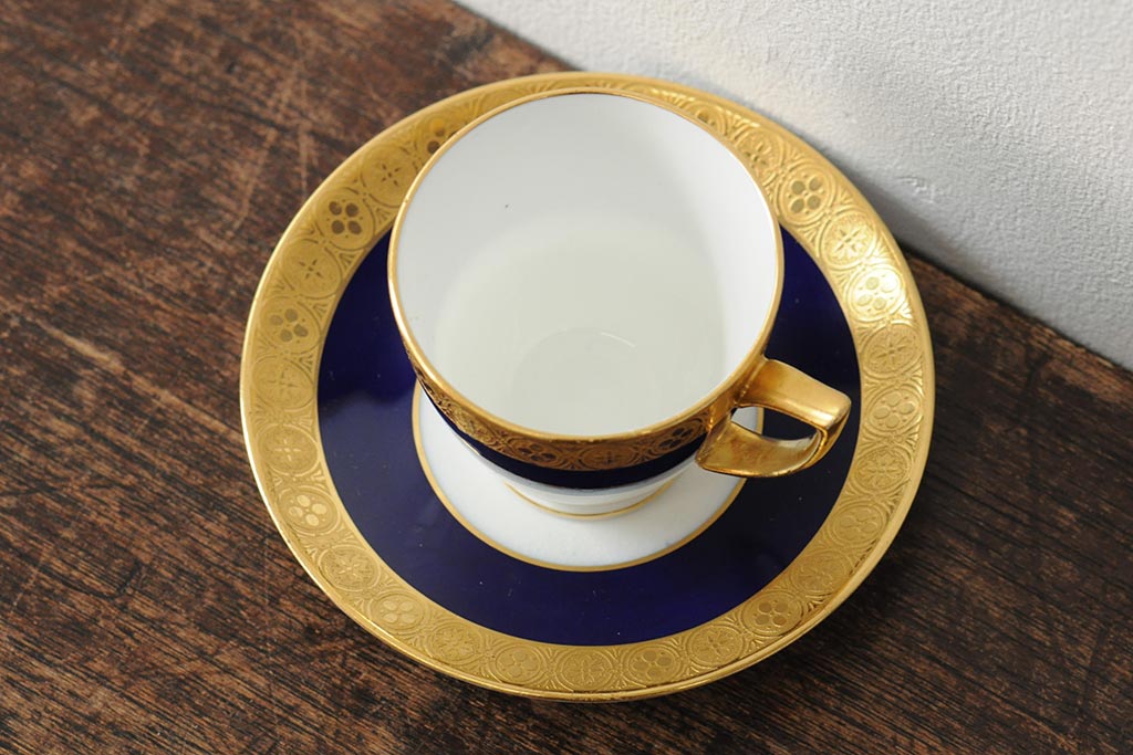 ヴィンテージ　イギリス　MINTON(ミントン)　コバルトブルー　金彩　カップ&ソーサー(デミタスカップ、洋食器、陶磁器、ビンテージ)(R-043963)