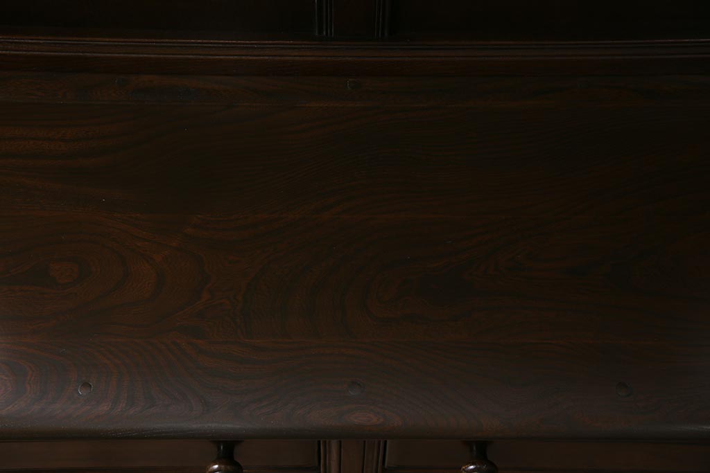 ヴィンテージ家具　イギリスビンテージ　ERCOL(アーコール)　Old Colonial(オールドコロニアル)　気品と風格が漂うカップボード(本棚、ブックシェルフ、食器棚)(R-044011)